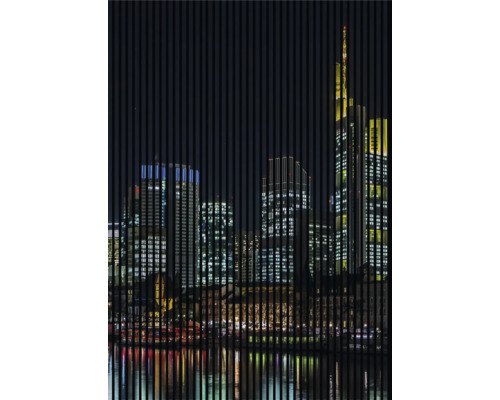 Designový akustický panel DIGI05J 1693x19x2400 mm Panorama Frankfurtu nad Mohanem v noci s budovami a řekou