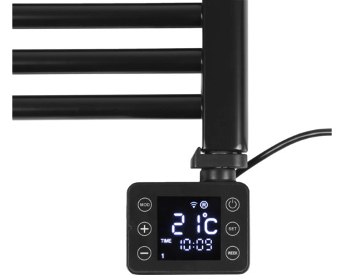 Černý sušák na ručníky s digitálním ovládáním