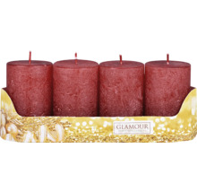 Čtyři svíčky ve zlatém balení na Vánoce.