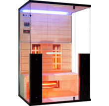 Infračervená sauna se skleněnou přední stranou a dřevěným interiérem