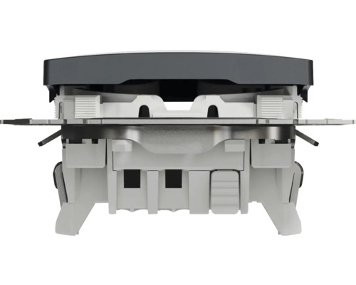 Detailní pohled na spínač s kovovou vložkou