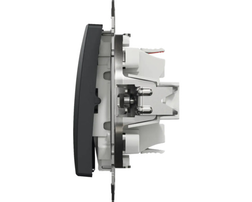 Boční pohled na vypínač