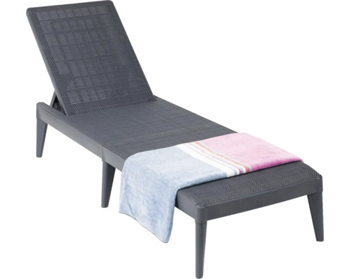 Lehátko s ručníky