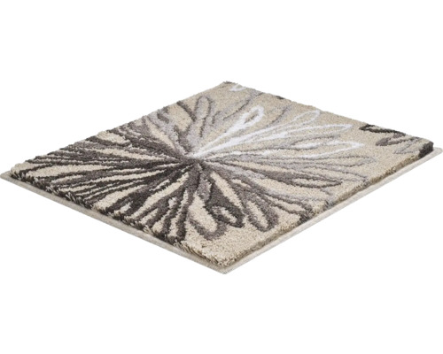 Koberec s abstraktním květinovým vzorem