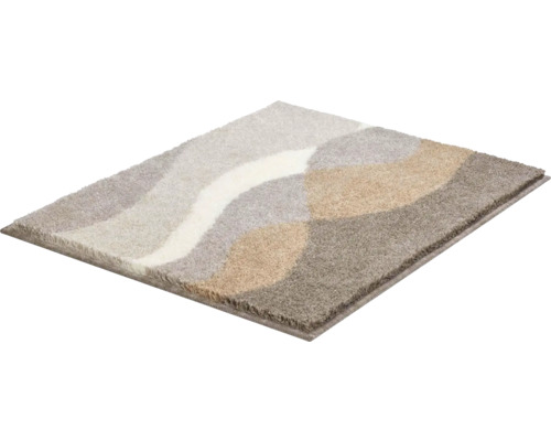 Koberec s abstraktním vzorem