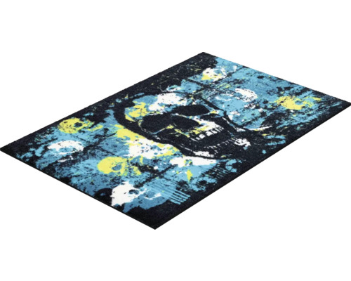 Koberec s motivem lebky