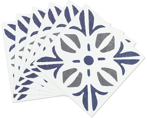 Několik čtvercových nálepek na dlaždice s květinovým vzorem