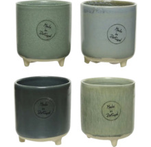 Čtyři keramické květináče s nožičkami a nápisem ''Vyrobeno v Portugalsku''.