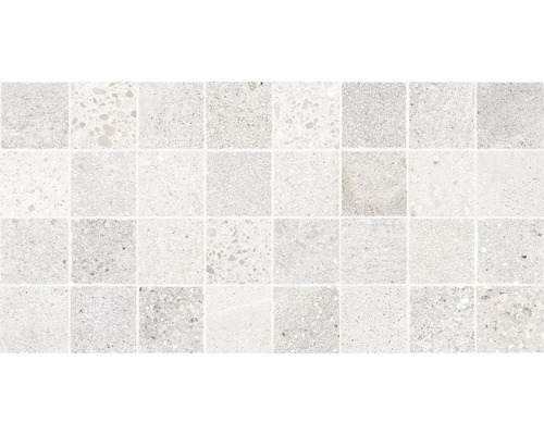 Mozaiková dlaždice s kamenným dekorem