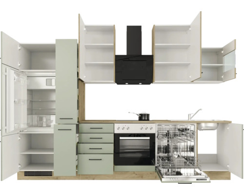 Moderní kuchyně s vestavěnými spotřebiči, dřezem a otevřenými dvířky skříněk