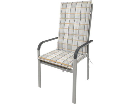 Zahradní židle s kostkovaným polštářem na sedák a opěradlo