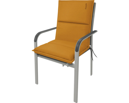 Zahradní židle s oranžovým sedákem a opěradlem