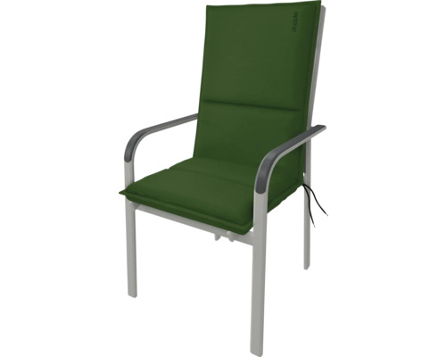 Zahradní židle se zeleným polstrováním