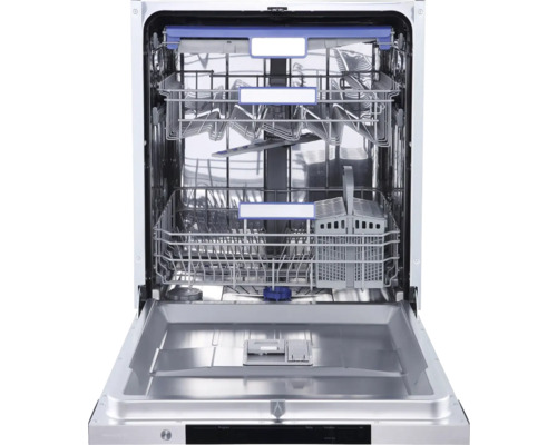 Otevřená myčka nádobí s koši na nádobí