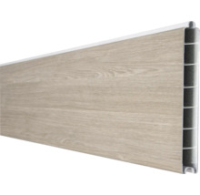 Plastový panel s dřevěným dekorem