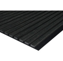 Dřevěný panel s lamelovou strukturou pro design stěn