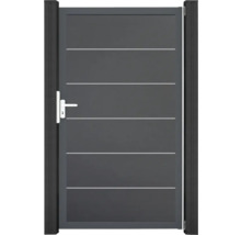 Šedá hliníková zahradní branka s klikou a vodorovnými ozdobnými liniemi.