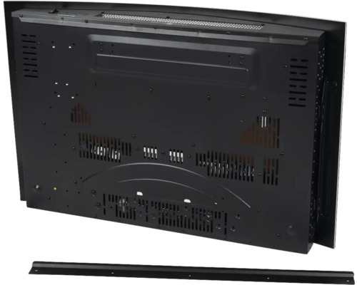 Pohled zezadu na elektrický krb s montážní lištou