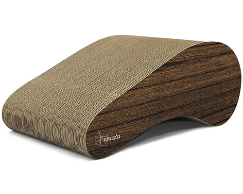 Škrabadlo pro kočky z kartonu