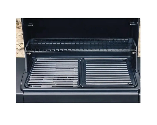 Otevřený gril s grilovacím roštem a ohřívacím roštem