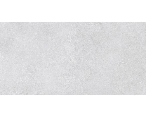 Světlá podlahová dlaždice s matným povrchem