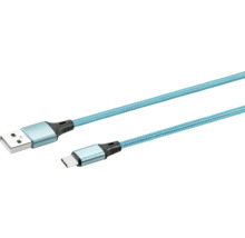 USB kabel s konektory USB-A a USB-C