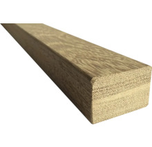 Dřevěná tyč z masivního dřeva