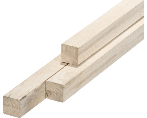 Dřevěné latě z neošetřeného dřeva