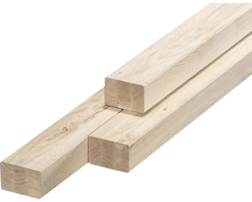 Dřevěné latě z neošetřeného dřeva