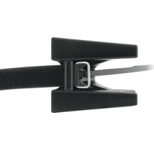 Upevnění kabelové pásky s kovovou sponou