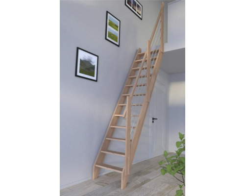 Dřevěné schodiště v interiéru s minimalistickým designem a zábradlím