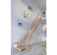 Dřevěné schodiště v interiéru se světlým designem
