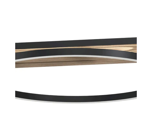 Stropní svítidlo s dřevem a zakřivenými prvky