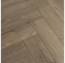 Pokládka laminátové podlahy do vzoru rybí kosti