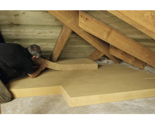 Izolace podkroví s dřevěnou konstrukcí a izolačními deskami