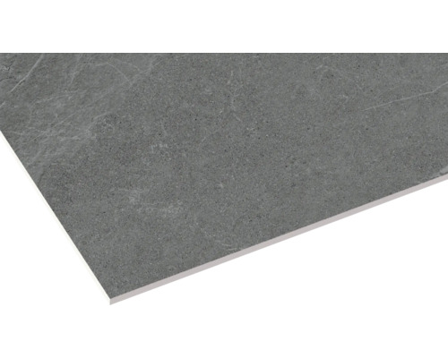 Šedá keramická dlaždice s mramorovým vzhledem.