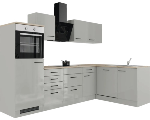 Moderní kuchyně s troubou, digestoří a dřezem