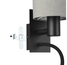 Nástěnné svítidlo s textilním stínidlem a montážním držákem