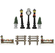 Miniaturní vesnický set se stromy, lucernami, hodinami, lavičkami a ploty