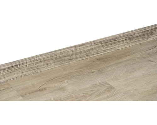 Plastová podlahová lišta kanálková Ottawa/Tampere 15x60x2500 mm Detail laminátové podlahy a soklové lišty s dřevěným dekorem