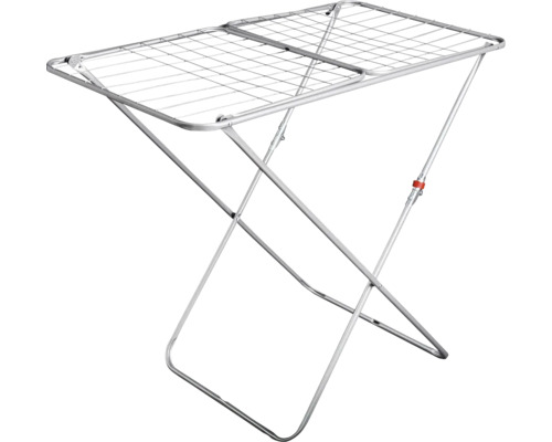 Kovový sušák na prádlo