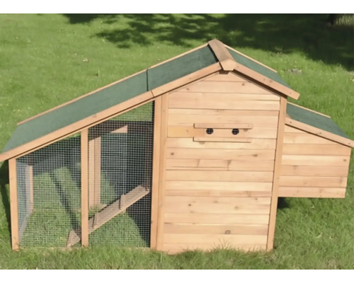 Kurník ze dřeva s drátěným pletivem