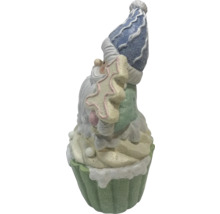 Dekorativní figurka jako Santa Claus ve tvaru cupcake