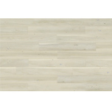 Světlé dřevěné desky jako podlahová krytina.