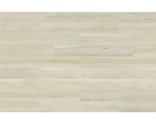 Světlé dřevěné desky jako podlahová krytina.