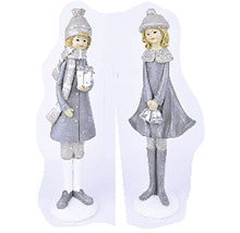 Dvě dekorativní figurky ve tvaru dívek, vánoční dekorace