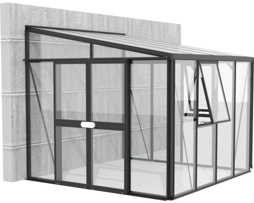 Skleněný skleník u zdi