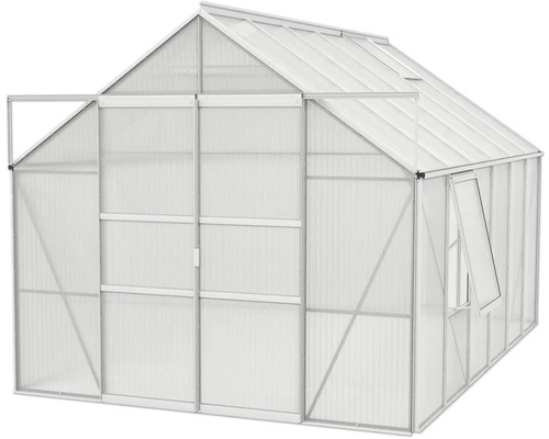 Skleník s hliníkovým rámem a polykarbonátovými deskami