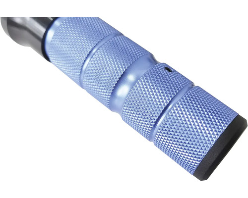 Detail záběru vroubkované rukojeti nástroje