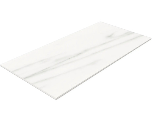 Bílá dlaždice se vzhledem mramoru